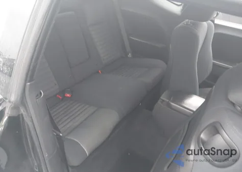 2013 Dodge Challenger Sxt z USA, uszkodzony, nr VIN 2C3CDYAG2DH704475